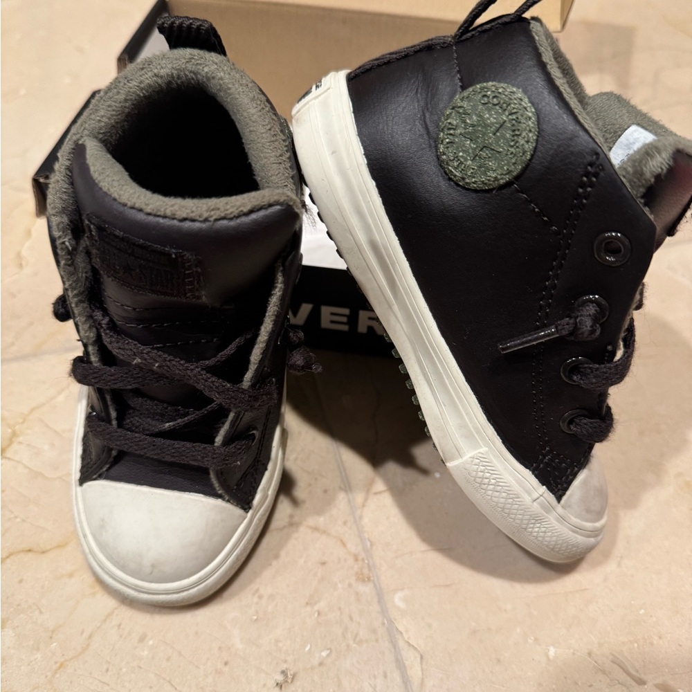 Converse Slip-On Street Boot - Dark Brown, Fleece Lined Sneakers - size 8 C